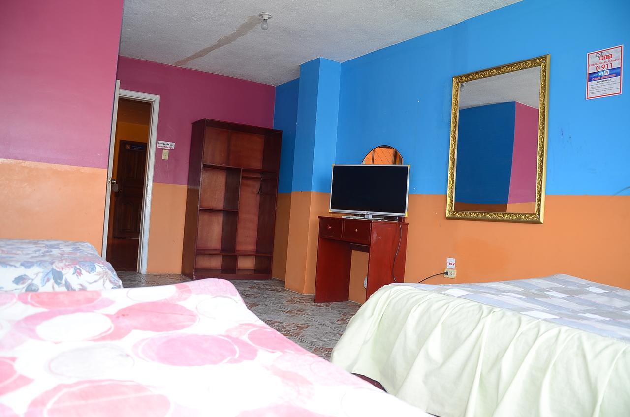 Hotel Real Madrid Riobamba Ngoại thất bức ảnh
