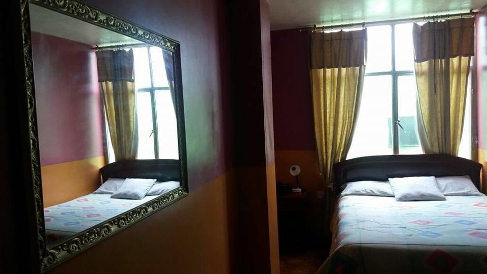 Hotel Real Madrid Riobamba Ngoại thất bức ảnh